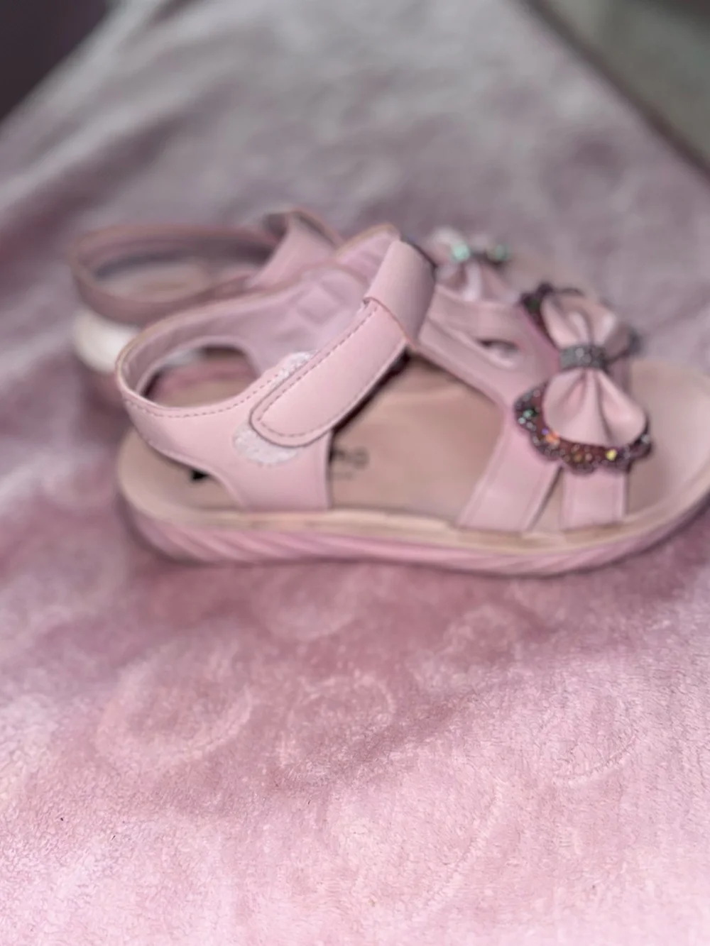 Girls' Pink Bow Embellished T-Strap Sandals